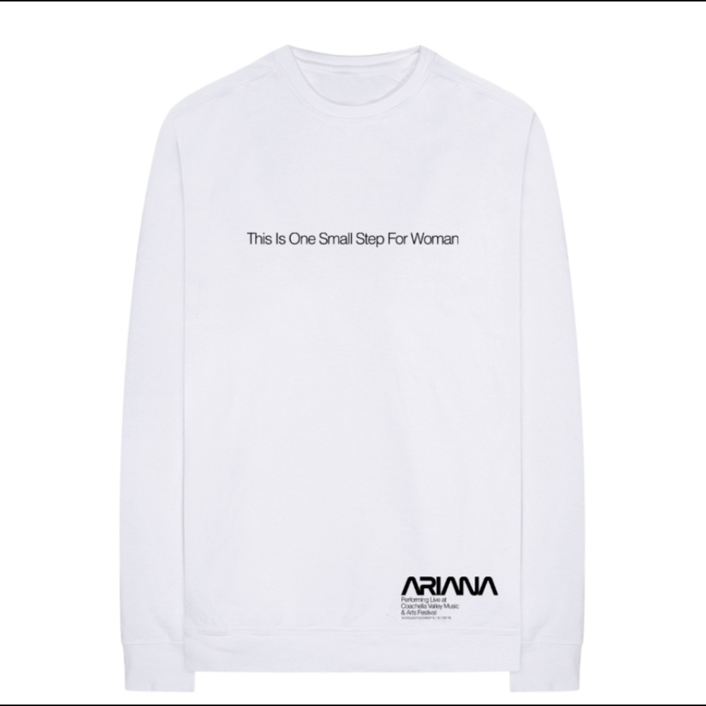 ISO ARIANA GRANDE MERCH